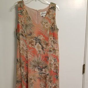 J. Taylor Sleeveless V neck Dress, size 12, Peach floral print